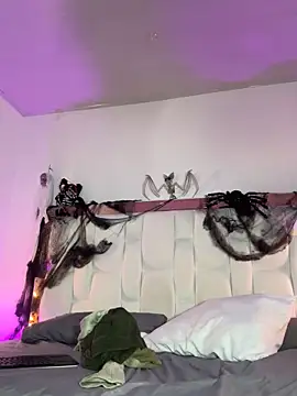 Snapshot of SamanthaDiamonds_ chatting on October 12, 11:37 pm SamanthaDiamonds  online show from October 12, 11:37 pm