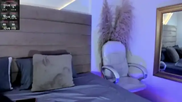 mia everly online show from February 16, 12:29 am