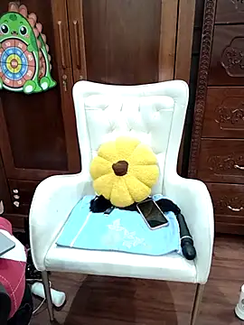 Snapshot of Jess-Thuy chatting on September 20, 6:20 pm Jess-Thuy online show from September 20, 6:20 pm