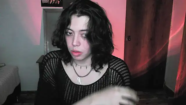 Snapshot of Deny__v chatting on March 28, 3:17 am Deny v online show from March 28, 3:17 am