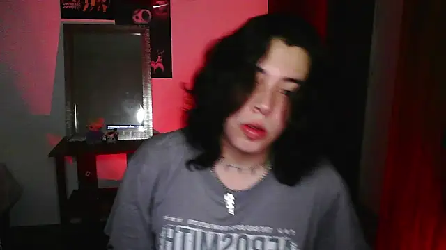 Snapshot of Deny__v chatting on March 31, 2:57 am Deny v online show from March 31, 2:57 am