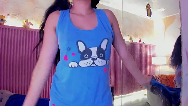 Snapshot of HollyHill_ chatting on October 1, 2:01 pm HollyHill online show from October 1, 2:01 pm