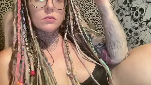 Aubrey-18XX online show from August 9, 3:23 am