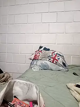 dulcehot 1 online show from January 17, 4:39 am