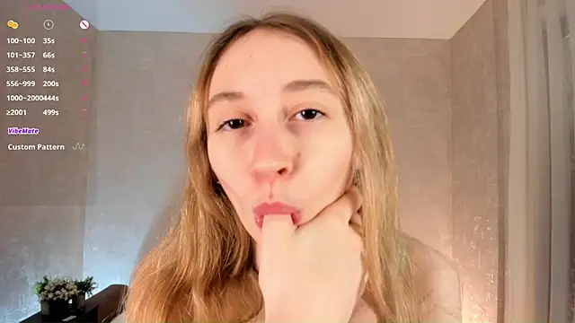 BeatrixHiett online show from November 2, 4:37 am