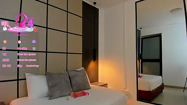 dana daree online show from November 19, 7:14 pm