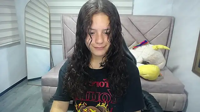 Snapshot of Velvet_Moon_V chatting on September 12, 1:11 pm Velvet Moon V online show from September 12, 1:11 pm