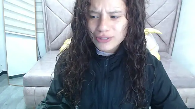 Snapshot of Velvet_Moon_V chatting on September 18, 1:02 pm Velvet Moon V online show from September 18, 1:02 pm