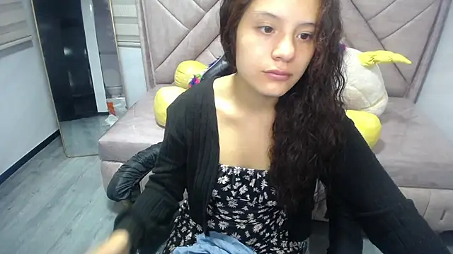 Snapshot of Velvet_Moon_V chatting on September 25, 1:04 pm Velvet Moon V online show from September 25, 1:04 pm