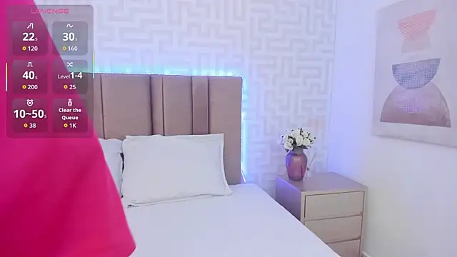 naishaa  online show from May 19, 6:58 pm