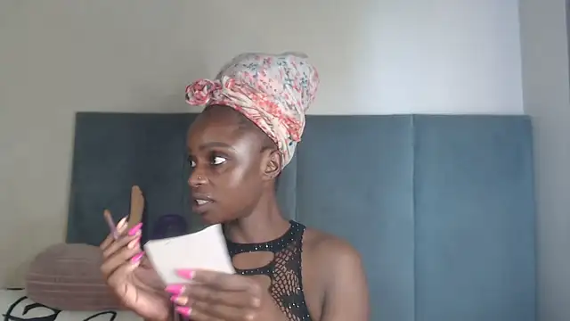 Jah-Queen online show from November 6, 9:43 am