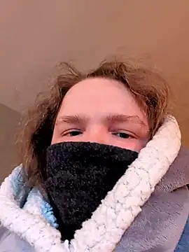 Snapshot of TheMistyPrice chatting on December 3, 2:15 pm TheMistyPrice online show from December 3, 2:15 pm