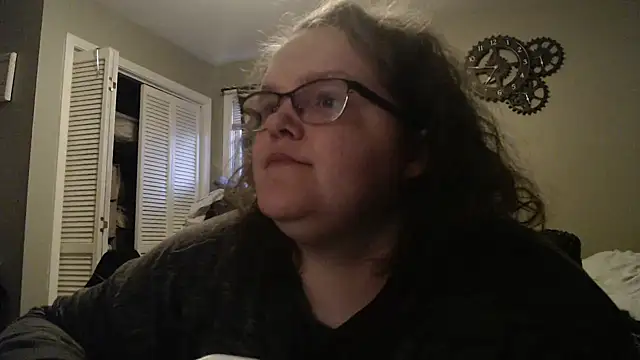 Snapshot of TheMistyPrice chatting on December 15, 12:53 pm TheMistyPrice online show from December 15, 12:53 pm