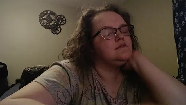 Snapshot of TheMistyPrice chatting on December 17, 11:16 am TheMistyPrice online show from December 17, 11:16 am