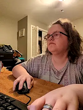 Snapshot of TheMistyPrice chatting on December 18, 12:22 pm TheMistyPrice online show from December 18, 12:22 pm