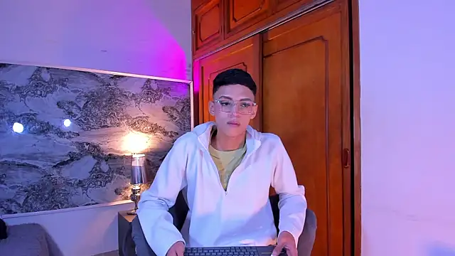 BILLY JAMEES online show from February 11, 11:59 am