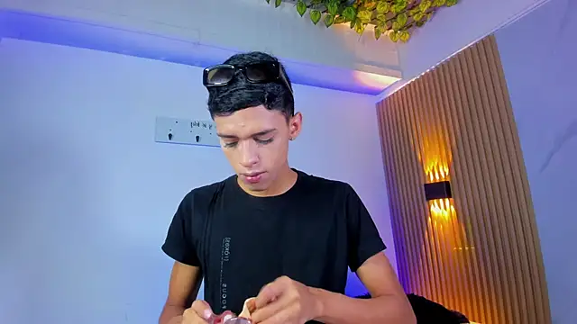 BILLY JAMEES online show from May 21, 12:34 pm