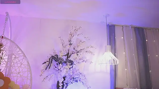 JadeSummerr online show from October 7, 11:40 am