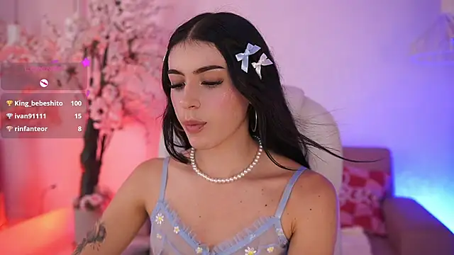 JadeSummerr online show from May 11, 4:04 pm