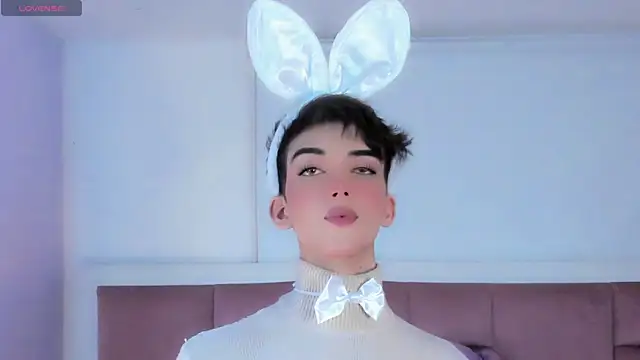 Snapshot of Baby_FenixTS chatting on October 28, 6:28 am Baby FenixTS online show from October 28, 6:28 am