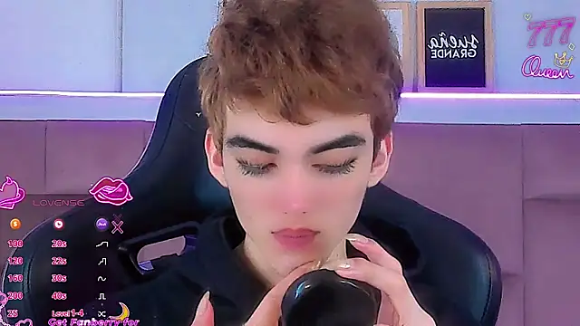 Snapshot of Baby_FenixTS chatting on February 28, 7:04 pm Baby FenixTS online show from February 28, 7:04 pm