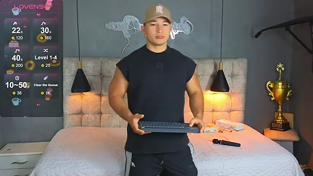 Snapshot of Horny_nick18 chatting on January 6, 9:24 am Horny nick18 online show from January 6, 9:24 am