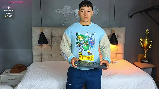 Snapshot of Horny_nick18 chatting on January 17, 10:20 am Horny nick18 online show from January 17, 10:20 am