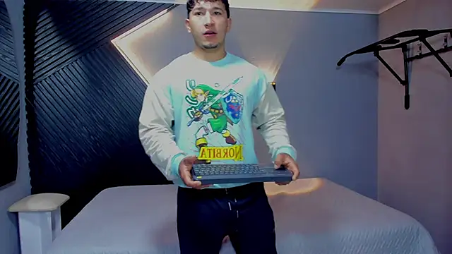 Horny nick18 online show from April 6, 1:34 pm