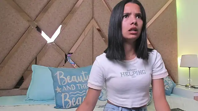 Snapshot of BelhaLawuo chatting on November 20, 7:24 pm BelhaLawuo online show from November 20, 7:24 pm