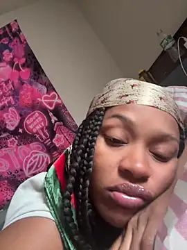 PrettyBabriexox online show from April 13, 1:16 pm