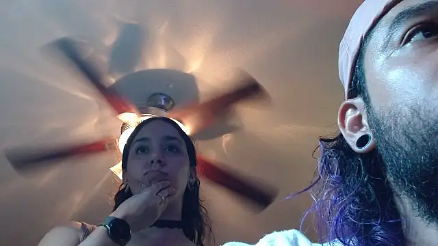 daddysgoodgrl215 online show from September 22, 12:23 am