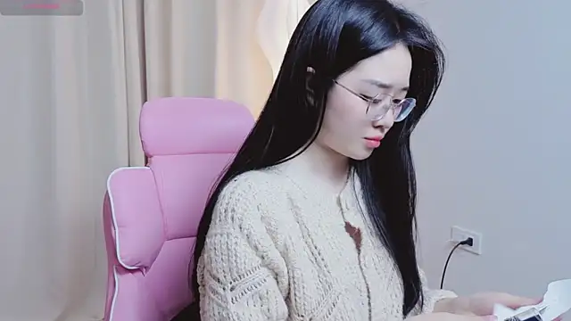 Snapshot of Miu-999 chatting on February 27, 4:01 am Miu-999 online show from February 27, 4:01 am