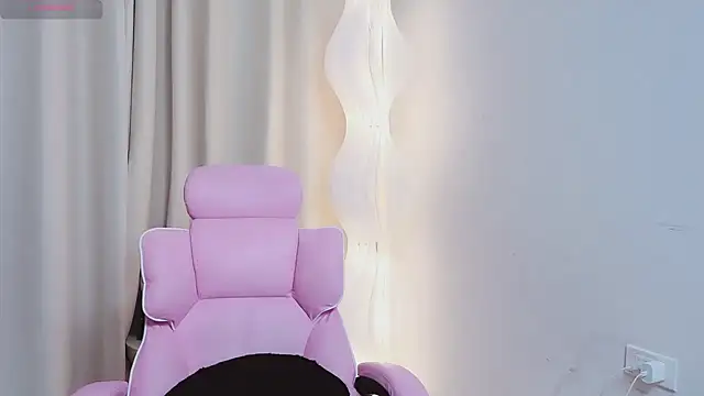 Snapshot of Miu-999 chatting on March 23, 2:04 am Miu-999 online show from March 23, 2:04 am