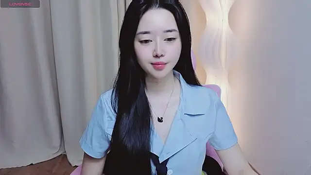 Snapshot of Miu-999 chatting on April 8, 2:22 am Miu-999 online show from April 8, 2:22 am