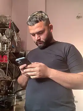 amitsharma7868 online show from March 24, 2:27 am