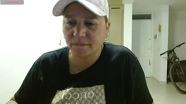 haashkyo online show from May 14, 4:41 am