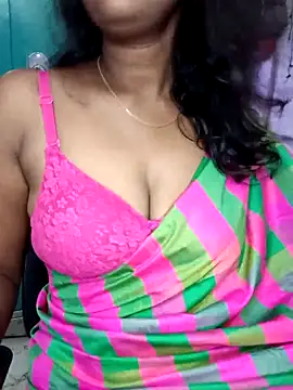 Snapshot of Tamil_kavinila chatting on September 18, 4:36 am Tamil kavinila online show from September 18, 4:36 am