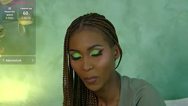 Izzie Sugar online show from October 30, 8:42 pm