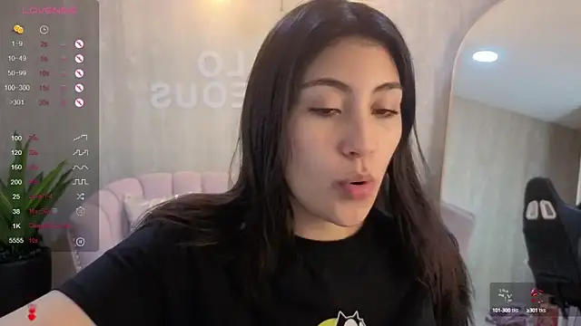 Zoe Blaze A online show from October 2, 12:01 pm