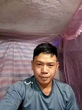 DungLuongg online show from April 9, 2:00 pm