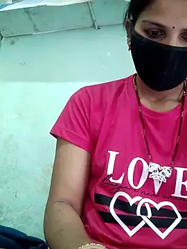 poojam93 online show from September 18, 2:35 am