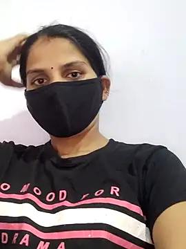 poojam93 online show from September 28, 11:37 am