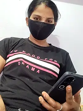 poojam93 online show from September 29, 1:22 am