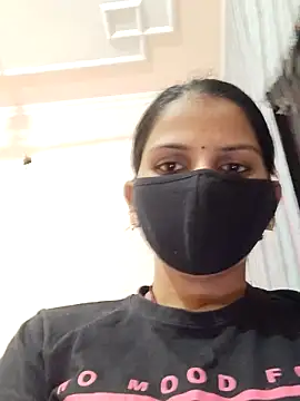 Snapshot of poojam93 chatting on December 15, 3:00 am poojam93 online show from December 15, 3:00 am