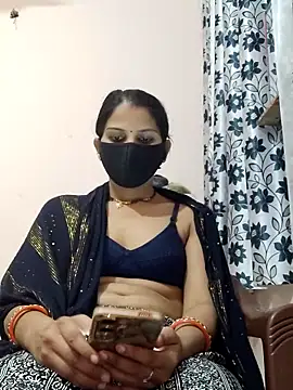 Snapshot of poojam93 chatting on December 18, 10:10 am poojam93 online show from December 18, 10:10 am