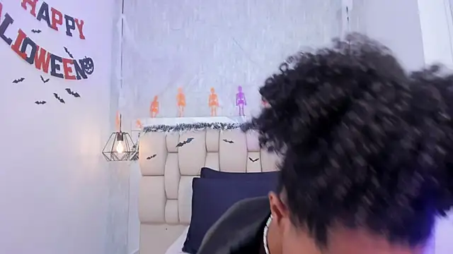 Snapshot of Johan_gz_ chatting on October 10, 12:26 pm Johan gz  online show from October 10, 12:26 pm