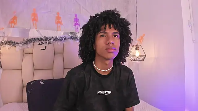 Snapshot of Johan_gz_ chatting on October 17, 11:35 am Johan gz  online show from October 17, 11:35 am