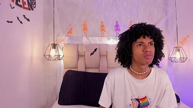 Snapshot of Johan_gz_ chatting on October 22, 11:32 am Johan gz  online show from October 22, 11:32 am