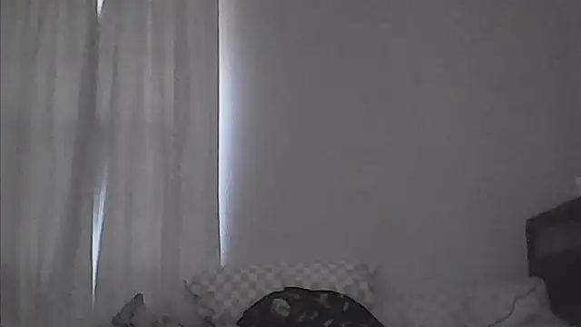 sarahkat86 online show from May 4, 12:23 pm
