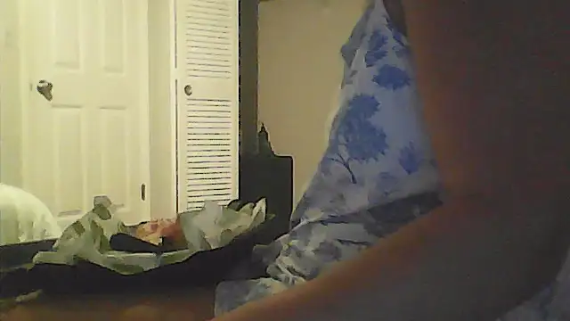 sarahkat86 online show from May 5, 12:29 am